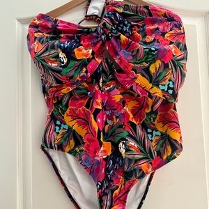 NWT Eloquii Tropical One Shoulder Swimsuit